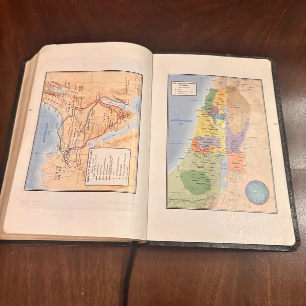 Holy Bible KJV UltraThin Reference Concordance Black Bonded Leather Holman‎ 1999